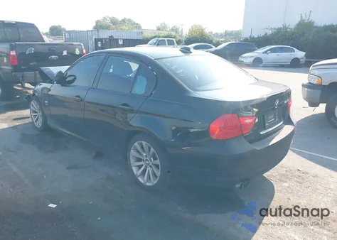 2011 BMW 328I xDrive z USA, uszkodzony, nr VIN WBAPK5G59BNN24354